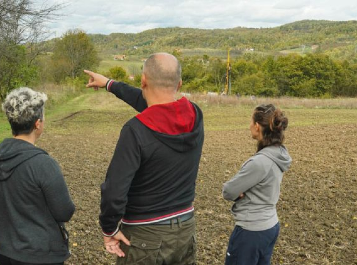 Film “Posljednja žetva u Bukovoj Kosi”: Da li je selo prodato zbog viših interesa? (VIDEO)