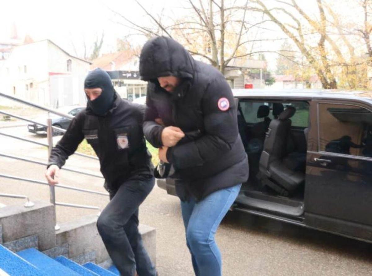 Tražili mito kako bi smanjili kaznu: Poreski inspektori koji su uhapšeni u akciji "Afrodita" dovedeni u Tužilaštvo