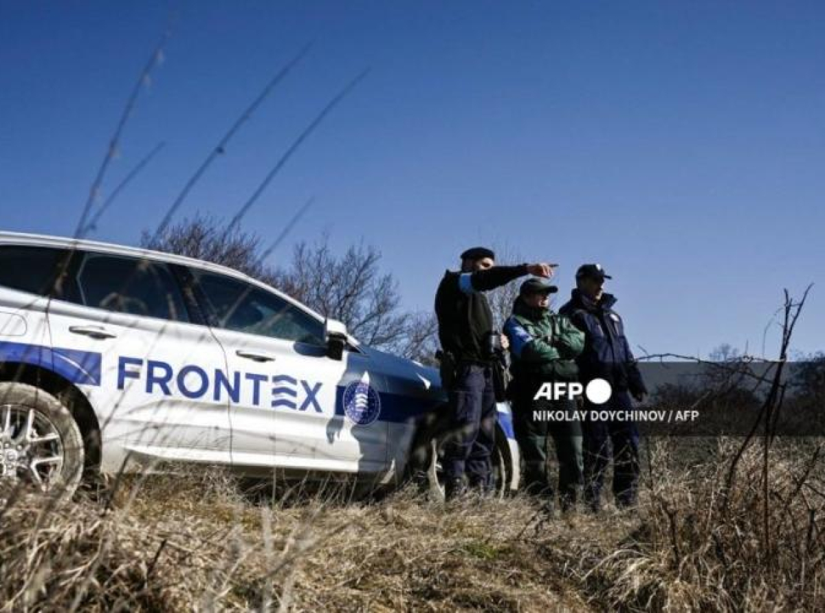 Policijski poluprotektorat