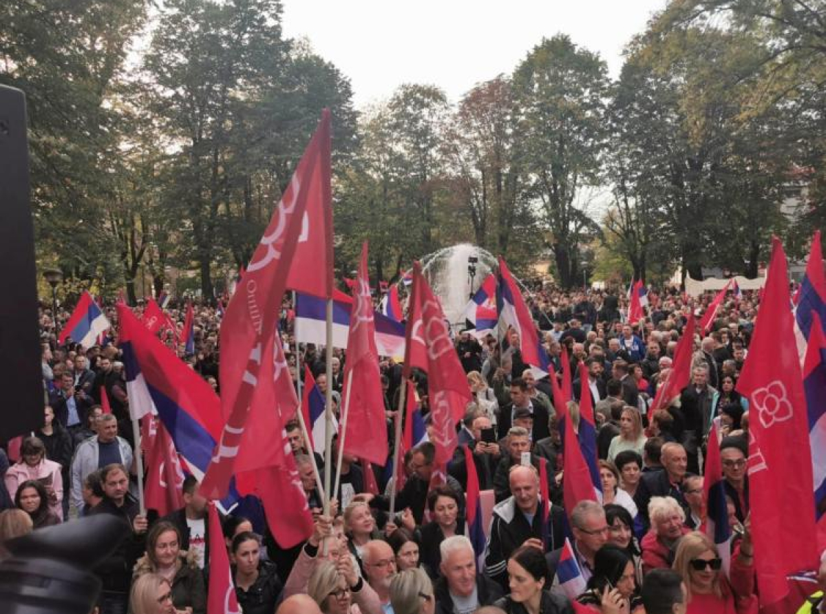 Iz SNSD-a s ljubavlju - Šta je Dodik predlagao prije nego je postao "lažni srpski nacionalista"
