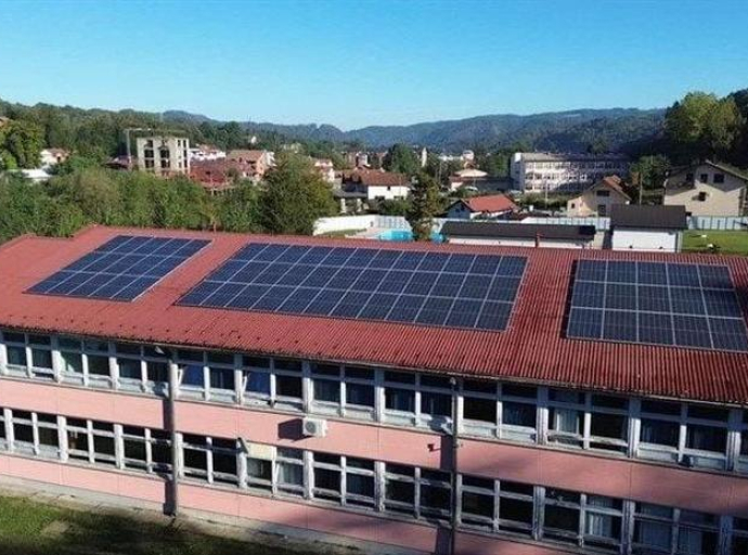 Četiri škole pod jednim krovom – solarnim