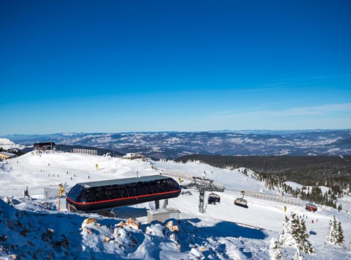 Opština Pale ustupa zemljište Olimpijskom centru Jahorina koji naplatom parkinga na ovim lokacijama zarađuje milione