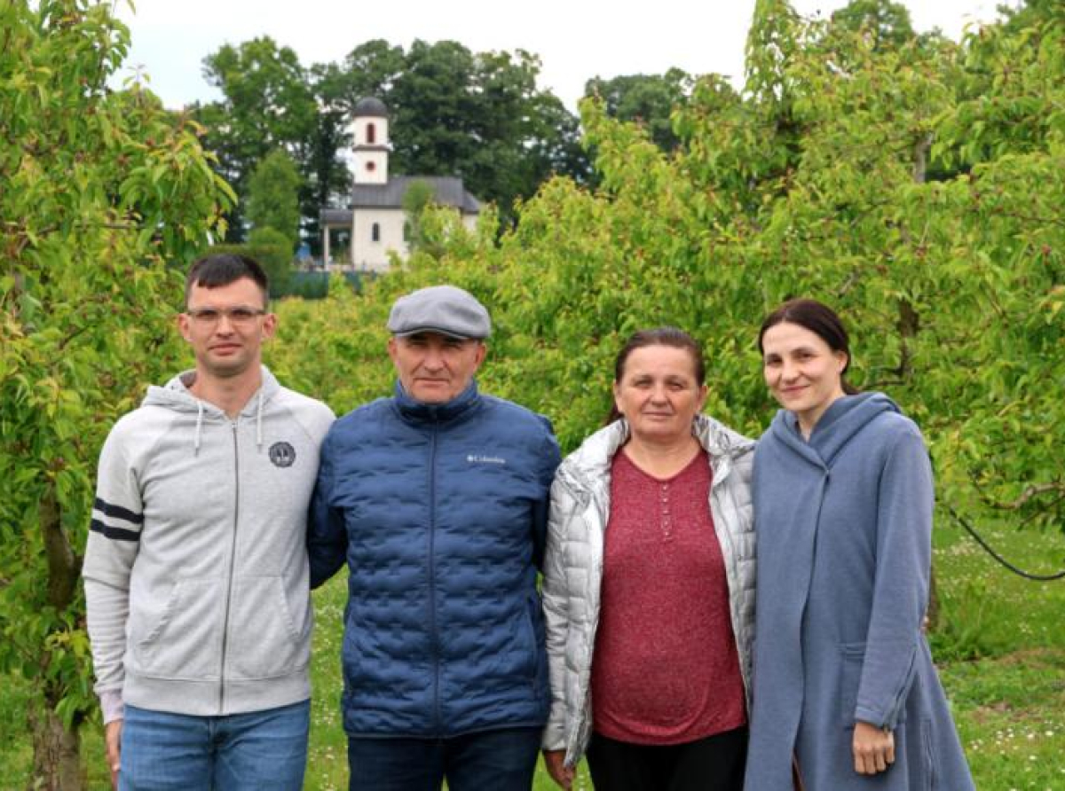 Mama gazdarica, sin menadžer, kćerka organizatorka, a svi poljoprivrednici: Zašto se mladi iz Banjaluke vraćaju na selo