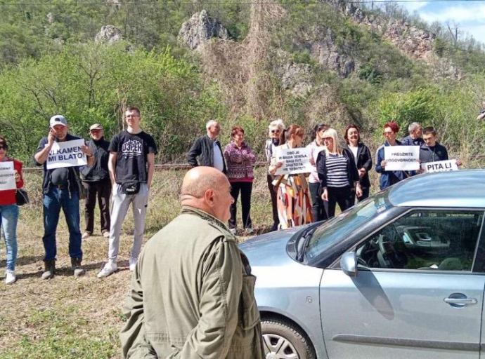Nelegalna eksploatacija kamena u Doboju, mještani brane svoje selo