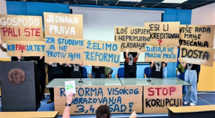 studenti unuverzitet tuzla