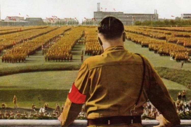 hitler 600x399