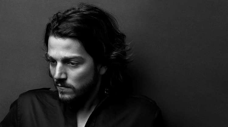 Diego Luna december 2016