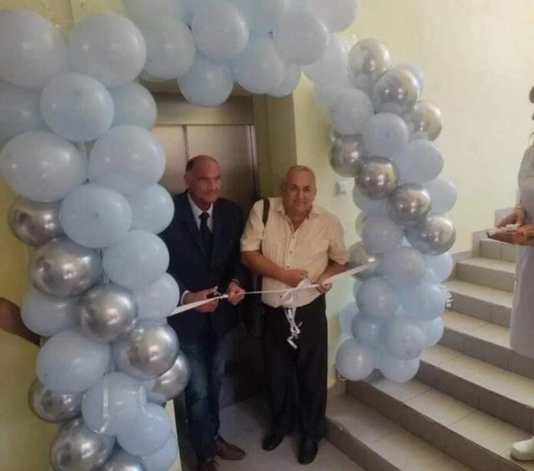 Lift svecano
