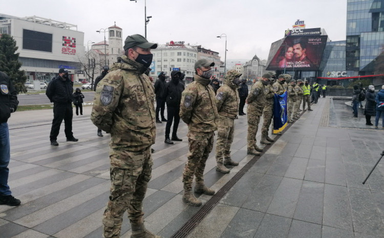 Policija protesti Avaz