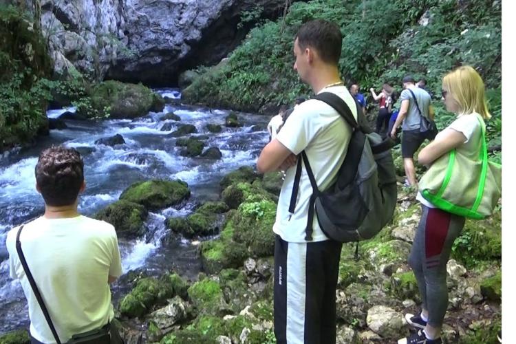 Sana voda nezavisne
