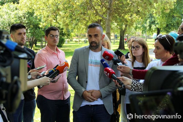 press hinfo3