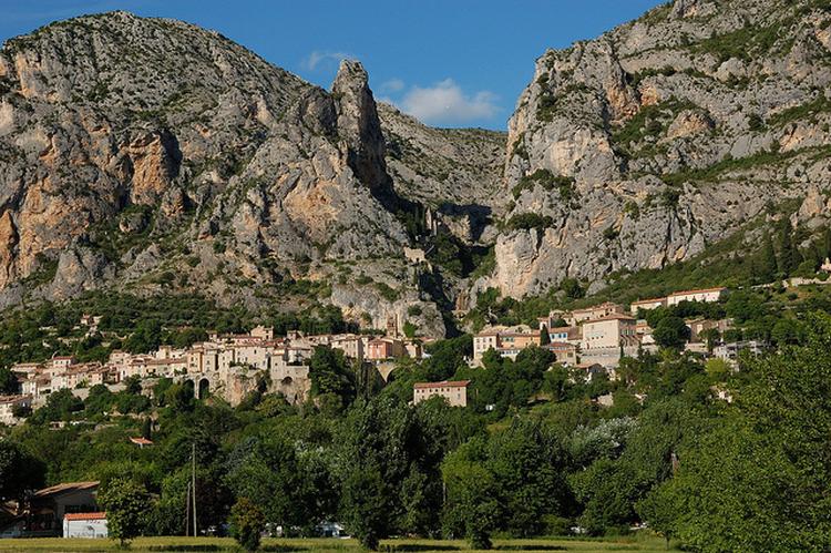 Moustiers Sainte Marie1