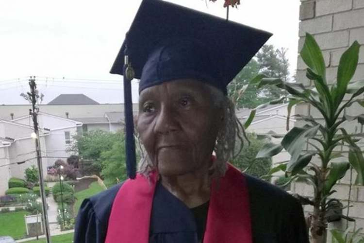 6ella washington
