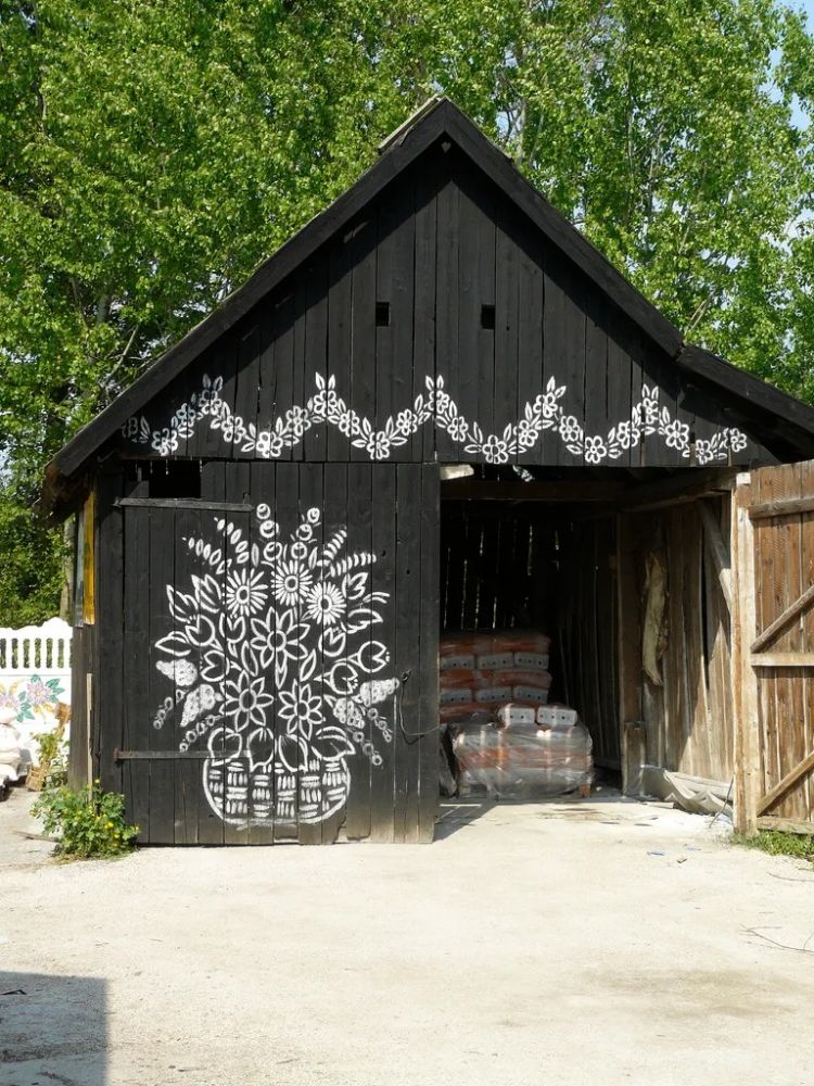 zalipie poland painted village flowers 4
