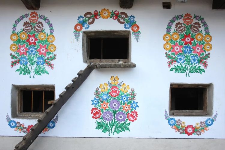 zalipie poland painted village flowers 8