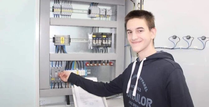 lopare reset skola vuk karadzic solarna elektrana